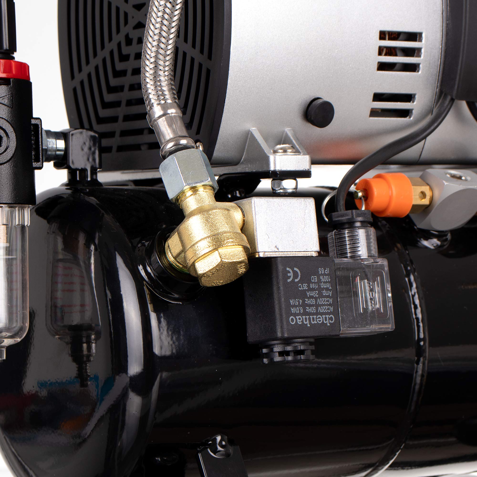 Výkonný Airbrush kompresor, 4L válec 350W Max 4 BAR 44 l/min Redukční filtr