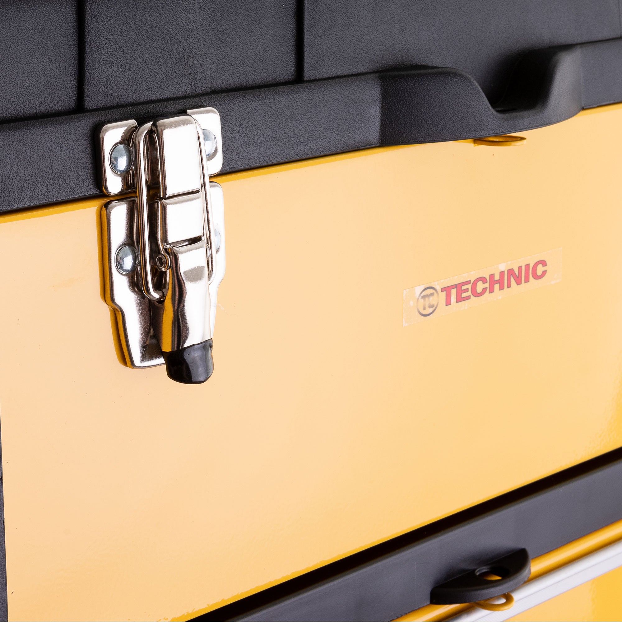 3b2e88a6fed4eed8959d43b6905696be